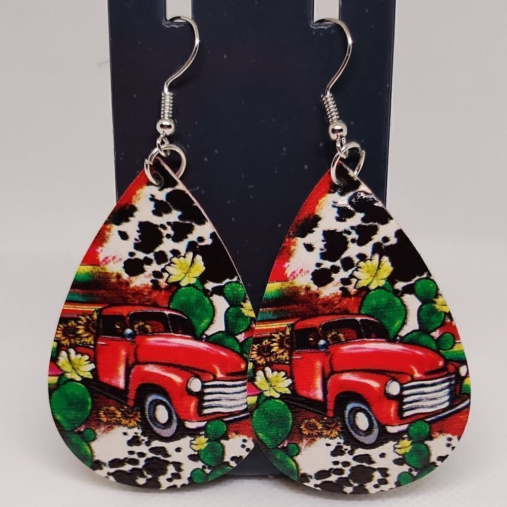 Pickup‎ truck earrings teardrop faux leather cow farm new d88